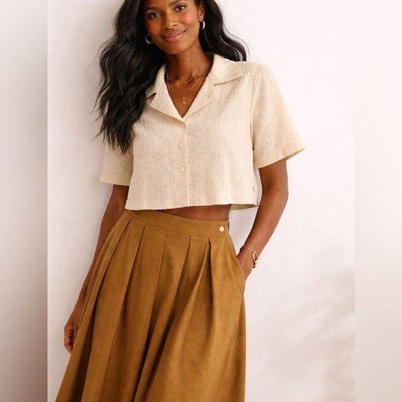 Dresses & Skirts - Vintage High Rise Maxi Skirt